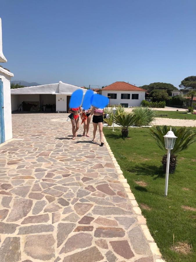 Edoardo E Franca Apartment Минтурно Екстериор снимка