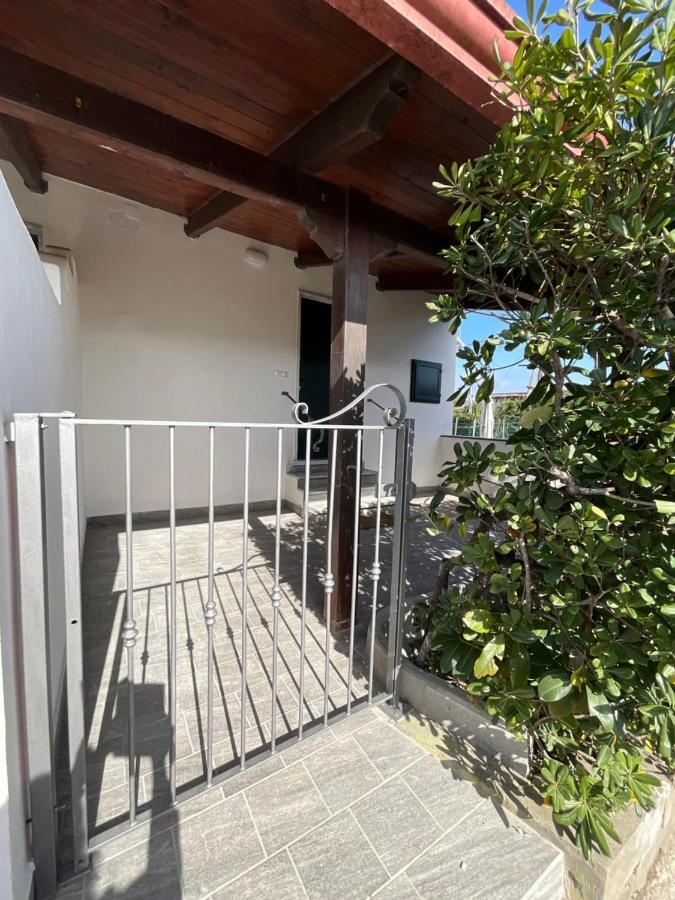 Edoardo E Franca Apartment Минтурно Екстериор снимка